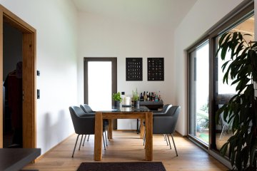 bungalow--7